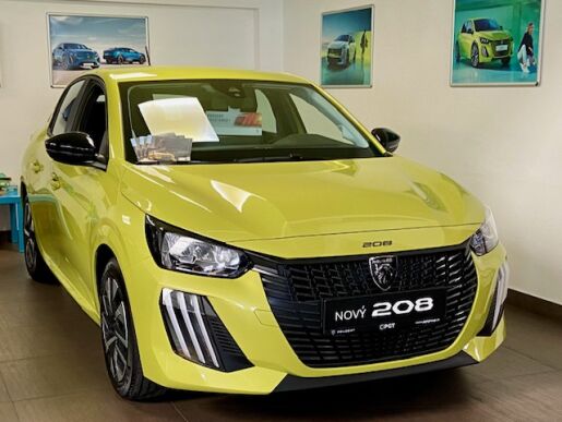 Peugeot 208 208 NEW  STYLE  1.2 PureTech  75k BVM5