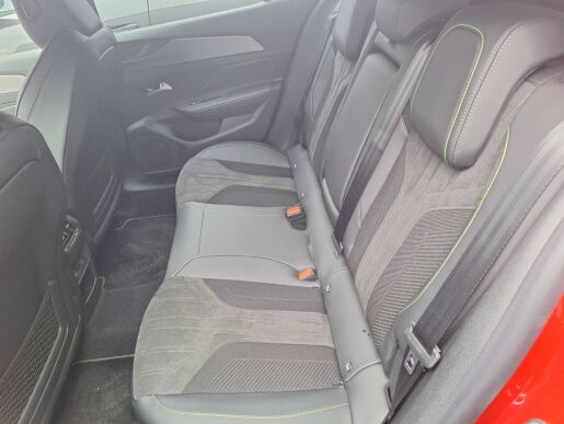 Peugeot 408 Peugeot 408 NEW GT 1.2 PureTech 130k EAT8