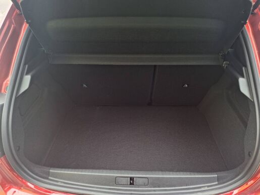 Peugeot 208 Peugeot 208 NEW GT 1.2 PureTech 100k BVM6