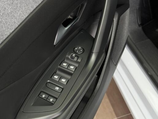 Peugeot 308 SW Peugeot 308 SW 1.2 PureTech 130 EAT-8
