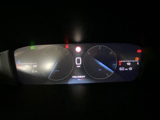 Peugeot 308 308 ACTIVE PACK 1.2 PureTech 130k BVM6 (MYD2) 