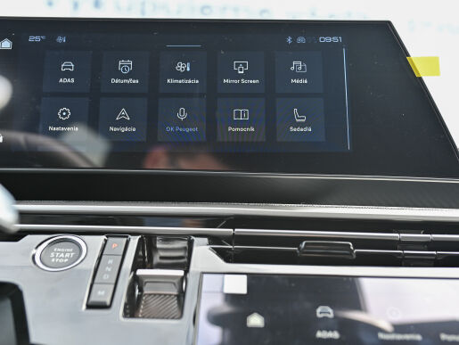 Peugeot 3008 ALLURE 1.2 Hybrid 145k e-DCS6