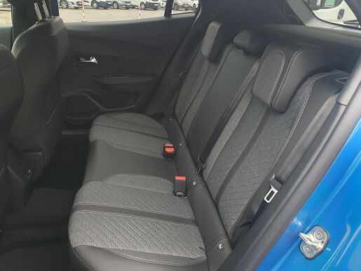 Peugeot 2008 ALLURE 1.2 PureTech 130k EAT8