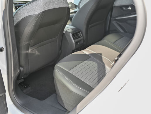 Peugeot 3008 ALLURE 1.2 Hybrid 145k e-DCS6