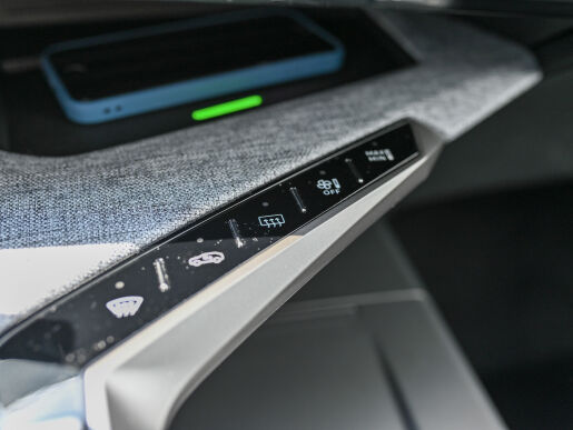 Peugeot 3008 ALLURE 1.2 Hybrid 145k e-DCS6