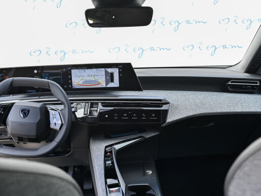 Peugeot 3008 ALLURE 1.2 Hybrid 145k e-DCS6