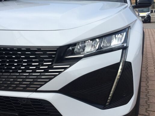 Peugeot 408 Peugeot 408 NEW ALLURE 1.2 PureTech 130k EAT8