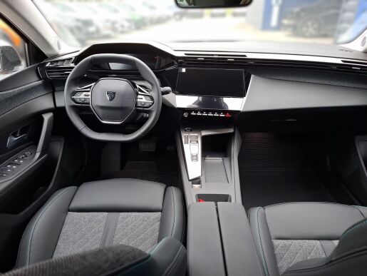 Peugeot 408 ALLURE 1.2 PureTech 130k EAT8