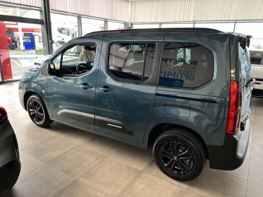 Citroën Berlingo MAX BlueHDi 130 S&S EAT8 (M1)
