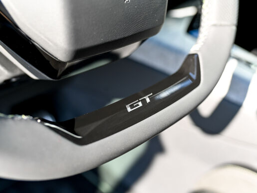 Peugeot 5008 NEW GT Electric 210k 73 kWh
