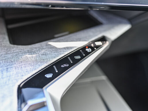 Peugeot 5008 NEW GT Electric 210k 73 kWh