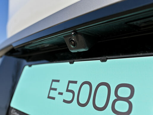 Peugeot 5008 NEW GT Electric 210k 73 kWh