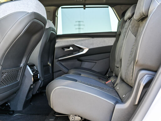 Peugeot 5008 NEW GT Electric 210k 73 kWh