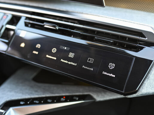 Peugeot 5008 NEW GT Electric 210k 73 kWh