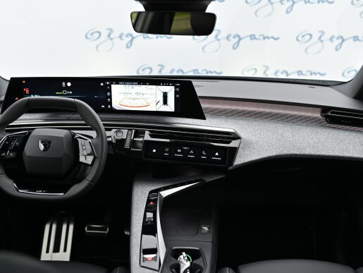 Peugeot 5008 NEW GT Electric 210k 73 kWh