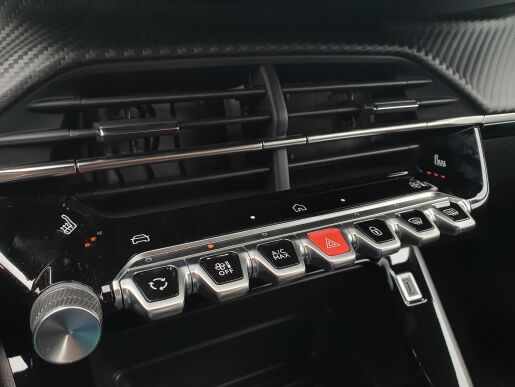 Peugeot 2008 2008 NEW ACTIVE 1.2 PureTech 100k BVM6
