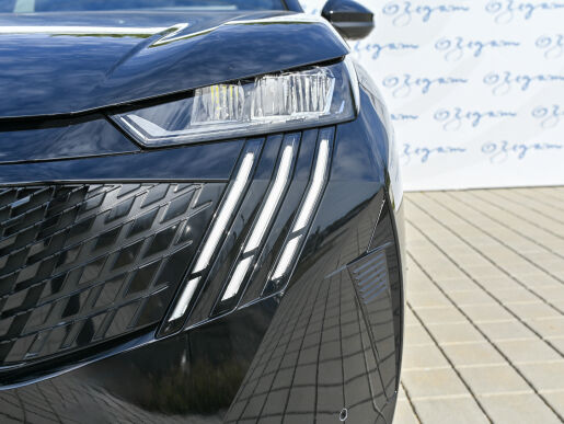 Peugeot 3008 ALLURE 1.2 Hybrid 145k e-DCS6