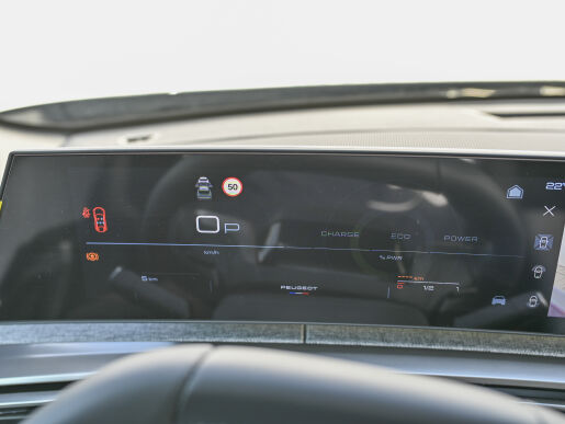 Peugeot 3008 ALLURE 1.2 Hybrid 145k e-DCS6