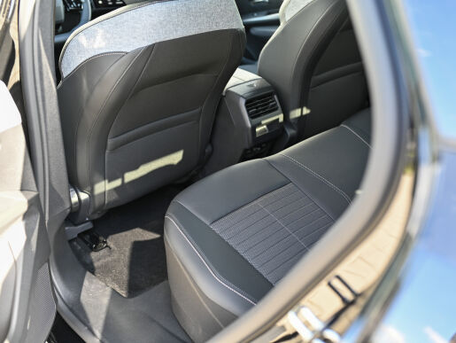 Peugeot 3008 ALLURE 1.2 Hybrid 145k e-DCS6
