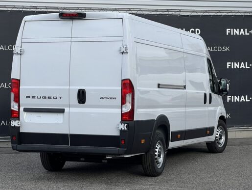 Peugeot Boxer 2.2 BlueHDi Furgon 335 L2H2 140k