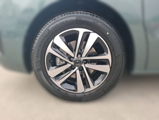 Peugeot Traveller NEW BUSINESS L3 2.0 BlueHDi 180k EAT8  - REZERVOVANÉ