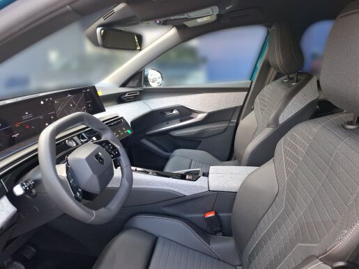 Peugeot 5008 e-5008 ALLURE Electric 210k 73 kWh