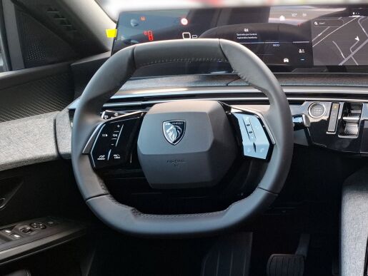 Peugeot 5008 e-5008 ALLURE Electric 210k 73 kWh