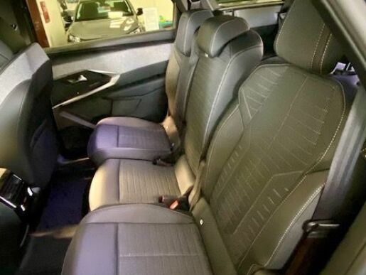 Peugeot 5008 5008 ALLURE 1.2 Hybrid 136k e-DCS6