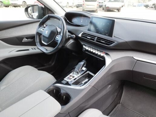 Peugeot 3008 1.2 PureTech Allure 1,2 PureTech 130k EAT8