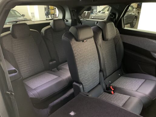 Peugeot 5008 NEW Allure 1.2 Hybrid 100 kW / 136 k e-DCS6