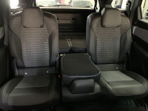 Peugeot 5008 NEW Allure 1.2 Hybrid 100 kW / 136 k e-DCS6