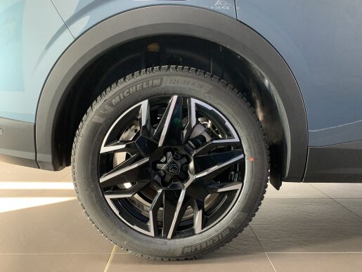 Peugeot 5008 NEW Allure 1.2 Hybrid 100 kW / 136 k e-DCS6