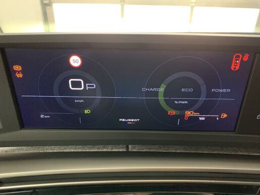 Peugeot 5008 NEW Allure 1.2 Hybrid 100 kW / 136 k e-DCS6
