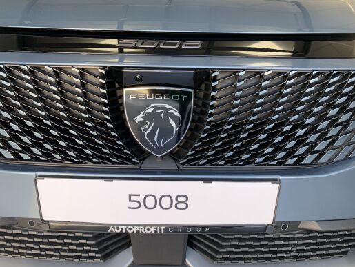 Peugeot 5008 NEW Allure 1.2 Hybrid 100 kW / 136 k e-DCS6