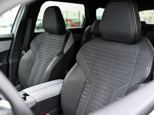 Peugeot 5008 ALLURE 1.2 Hybrid 136k e-DCS6 