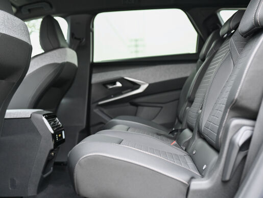 Peugeot 5008 ALLURE 1.2 Hybrid 136k e-DCS6 