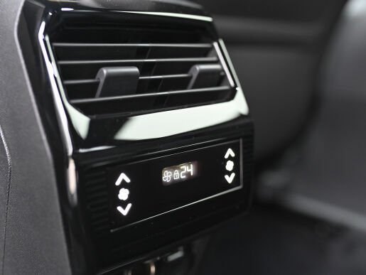 Peugeot 5008 ALLURE 1.2 Hybrid 136k e-DCS6 