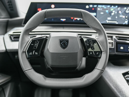 Peugeot 5008 ALLURE 1.2 Hybrid 136k e-DCS6 