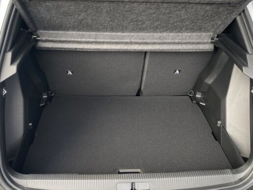 Peugeot 2008 1.2 PureTech Allure s navigaciou 