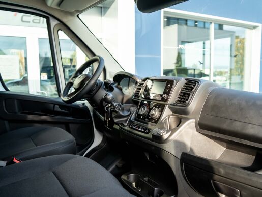 Peugeot Boxer Furgon 435 L4H2 2.2 BlueHDi 140 €6.4 MT6