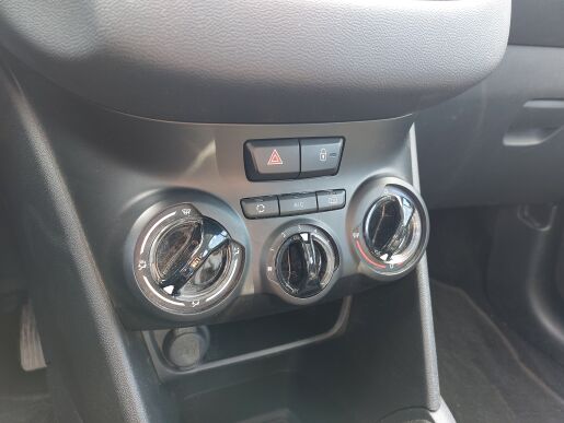 Peugeot 208 ACCESS 1.0 VTi 68k 5dv        