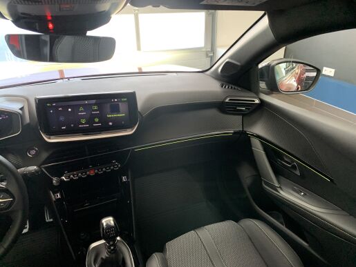 Peugeot 208 GT 1.2 PureTech 74 kW / 100 k BVM6