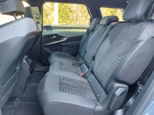 Peugeot 5008 5008 NEW 7Miest GT 1.2 Hybrid 136k e-DCS6 