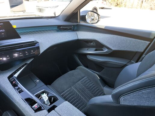 Peugeot 5008 5008 NEW 7Miest GT 1.2 Hybrid 136k e-DCS6 