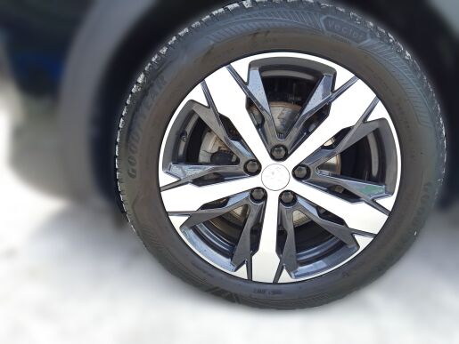 Peugeot 5008 GT 1.5BHDI 130k EAT8 7 MIESTNE