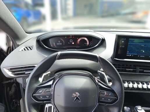 Peugeot 5008 GT 1.5BHDI 130k EAT8 7 MIESTNE