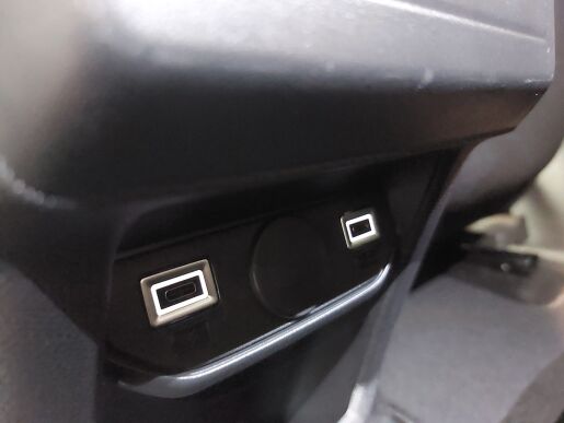 Peugeot 3008  3008 ALLURE 1.2 Hybrid 145k e-DCS6