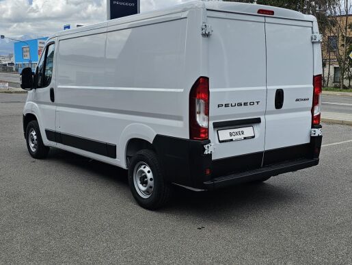 Peugeot Boxer Boxer Furgon 333 L2H1 2.2 BlueHDi 140k