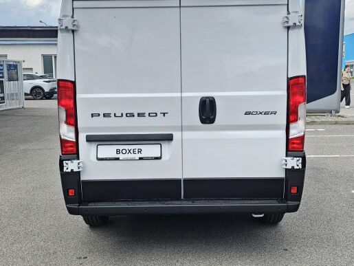 Peugeot Boxer Boxer Furgon 333 L2H1 2.2 BlueHDi 140k