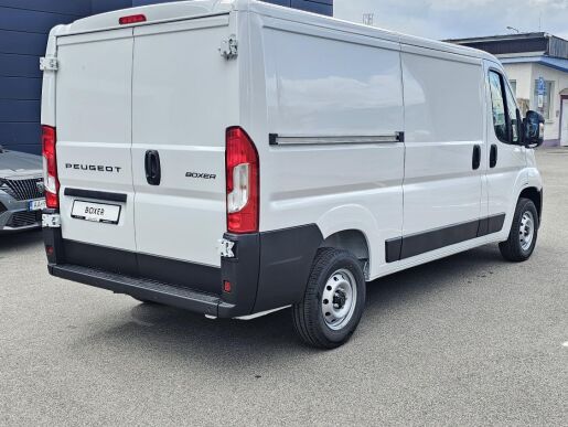 Peugeot Boxer Boxer Furgon 333 L2H1 2.2 BlueHDi 140k